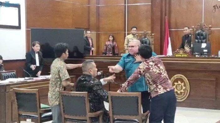 Heboh, Razman Nasution Ngamuk Dipersidangan Hotman